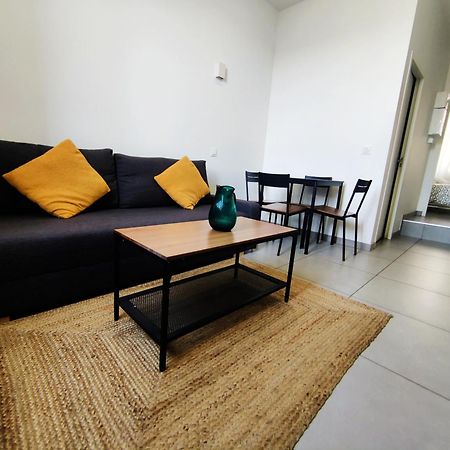 Le Pressense 2 Apartment Venissieux Luaran gambar