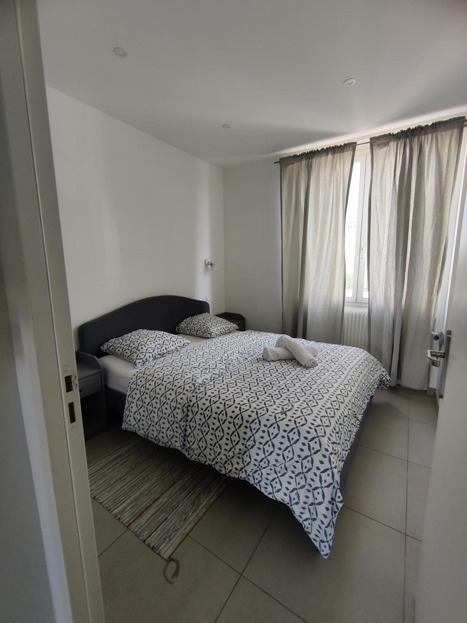 Le Pressense 2 Apartment Venissieux Luaran gambar