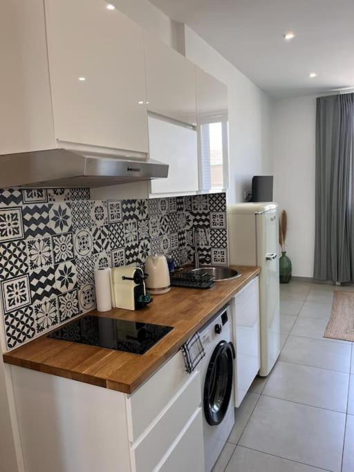 Le Pressense 2 Apartment Venissieux Luaran gambar